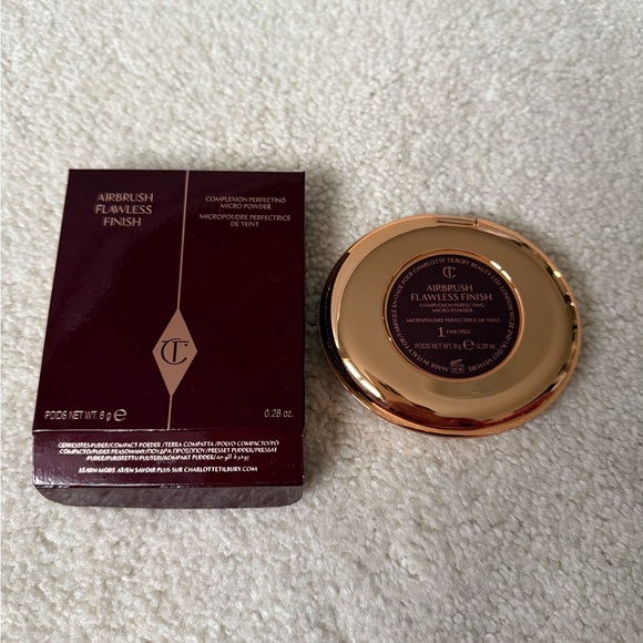 *CHARLOTTE TILBURY AIRBRUSH SETTING POWDER* - Picture 9 of 11